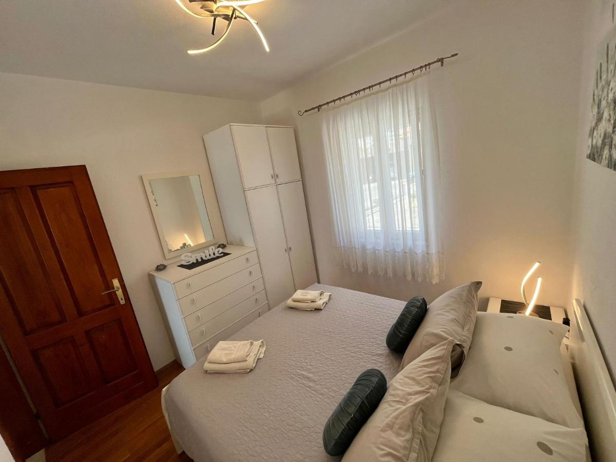 Apartment Merlin Бол Екстериор снимка