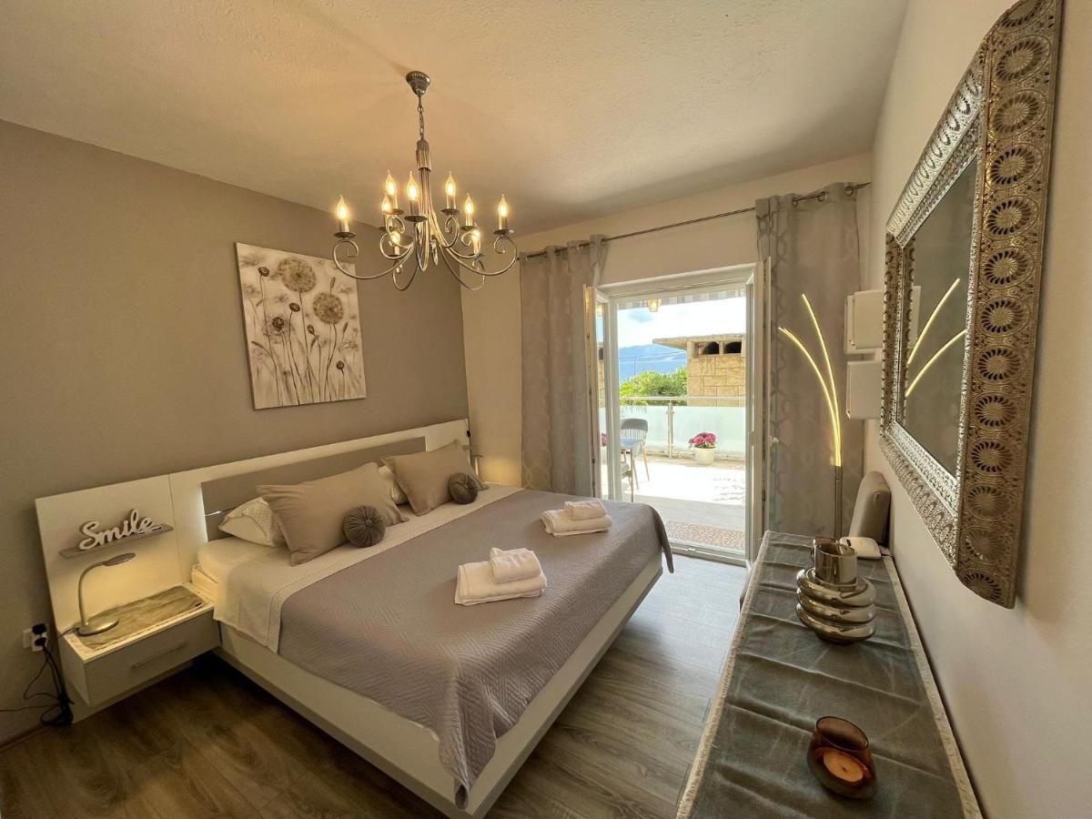 Apartment Merlin Бол Екстериор снимка