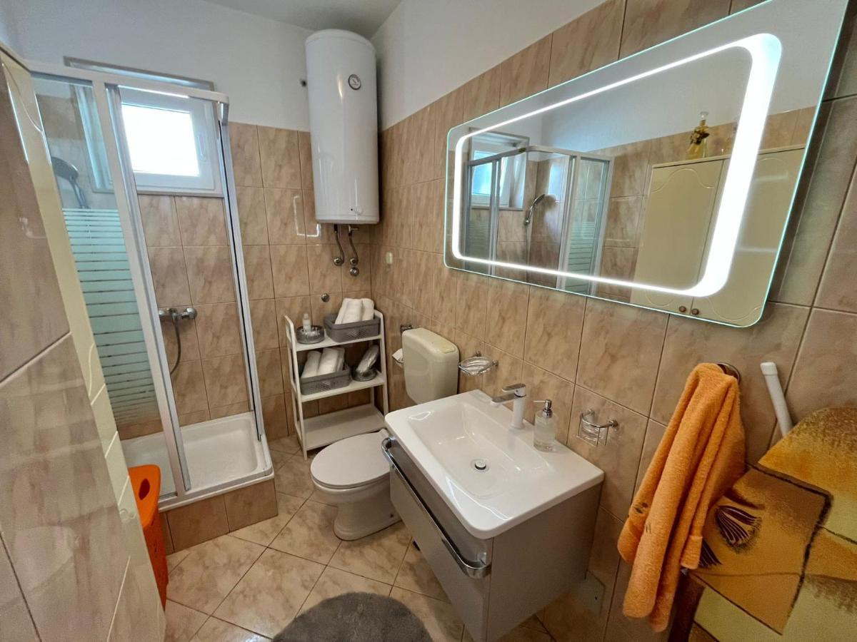 Apartment Merlin Бол Екстериор снимка